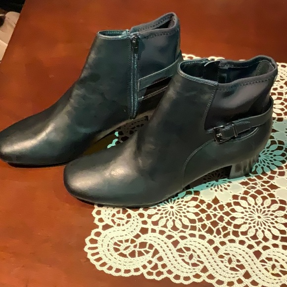 East 5th Black Heeled Booties | Size 9.5 - Picture 2 of 6